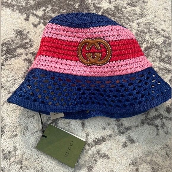 NWT GUCCI RAFFIA-EFFECT VISCOSE BUCKET HAT
$ 750 - Picture 8 of 17
